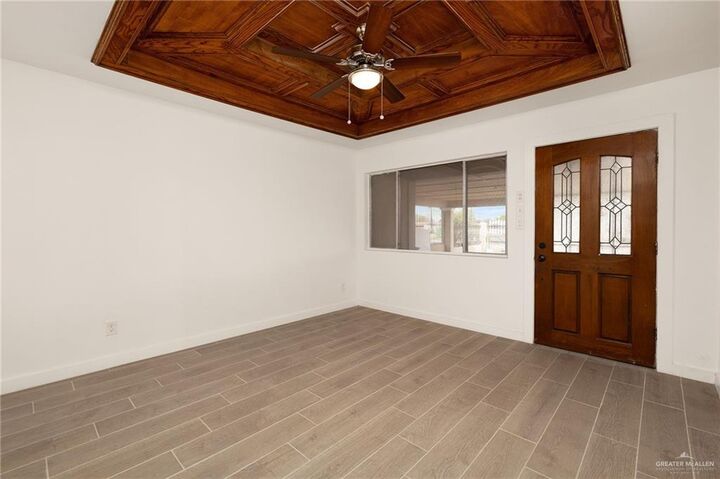 Property Photo: 948 S Mike Chapa Avenue TX 78562