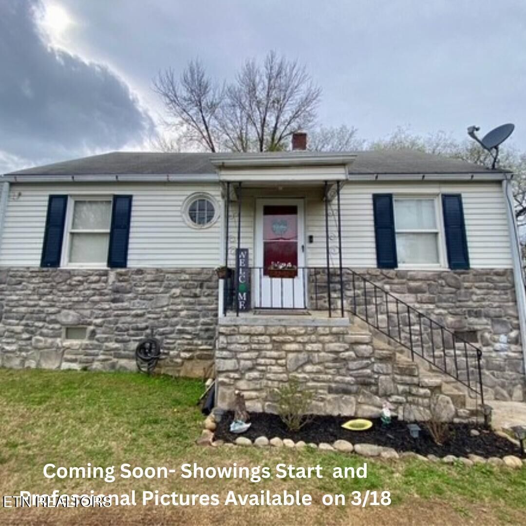 Property Photo:  4303 Bruhin Rd  TN 37912 