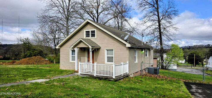 Property Photo:  2525 Edgewood Ave  TN 37917 