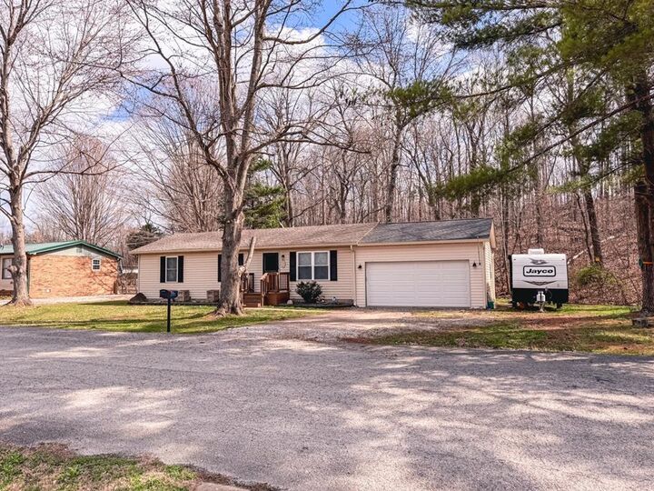 Property Photo: 2050 Frost Drive KY 42431