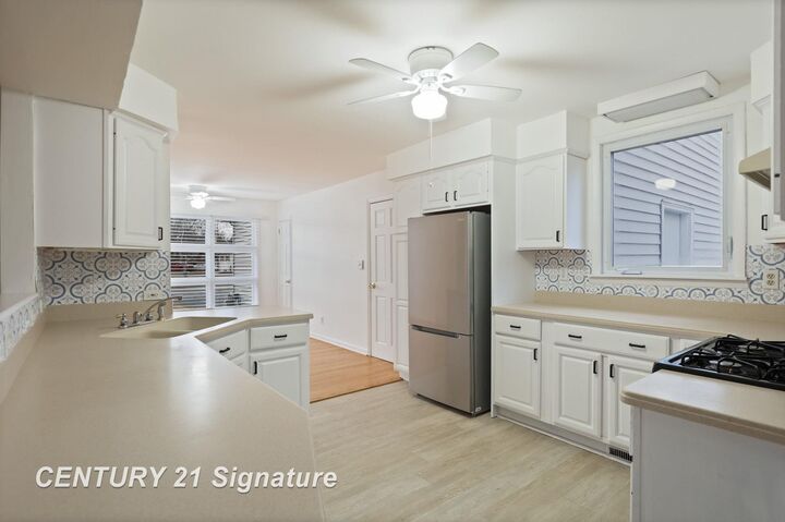 Property Photo:  4940 Coralberry Road  MI 48604 