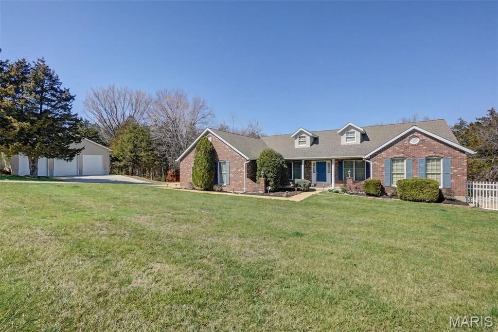 Property Photo: 2489 Stonegate Drive MO 63028