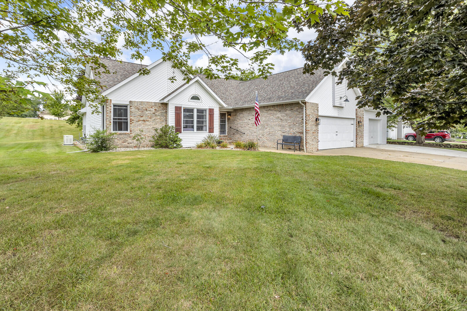 Property Photo:  2018 W Coachlight Drive  MI 49201 