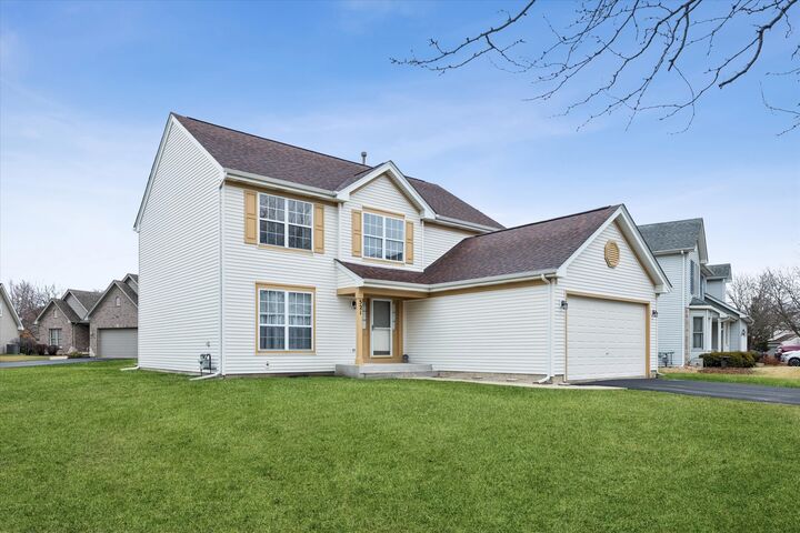 Property Photo: 521 Waterford Drive IL 60543