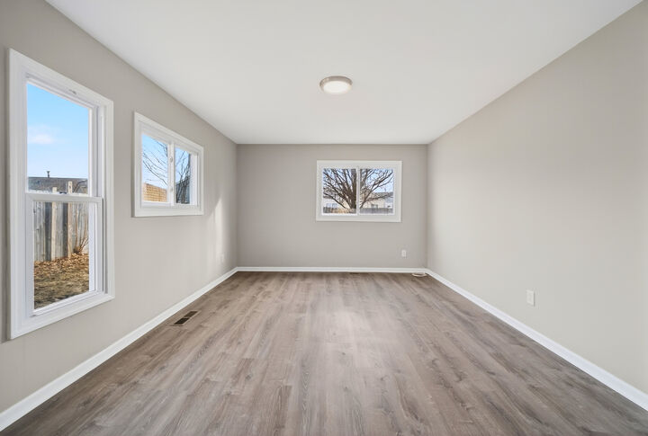 Property Photo: 162 Heathgate Road IL 60538