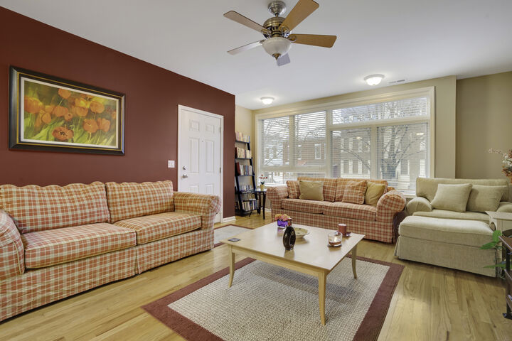 Property Photo: 6617 S Ingleside Avenue 2N IL 60637