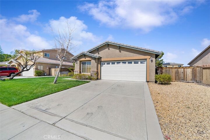 Property Photo: 13324 Luna Road CA 92392