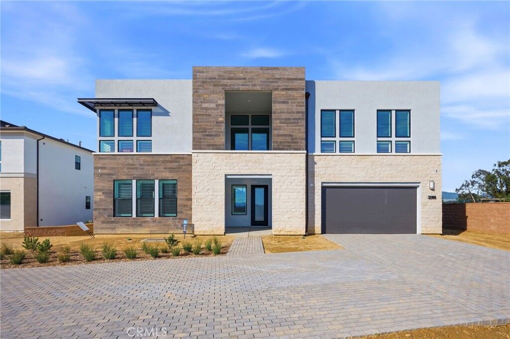 Property Photo: 22801 Seaqua Circle CA 91311