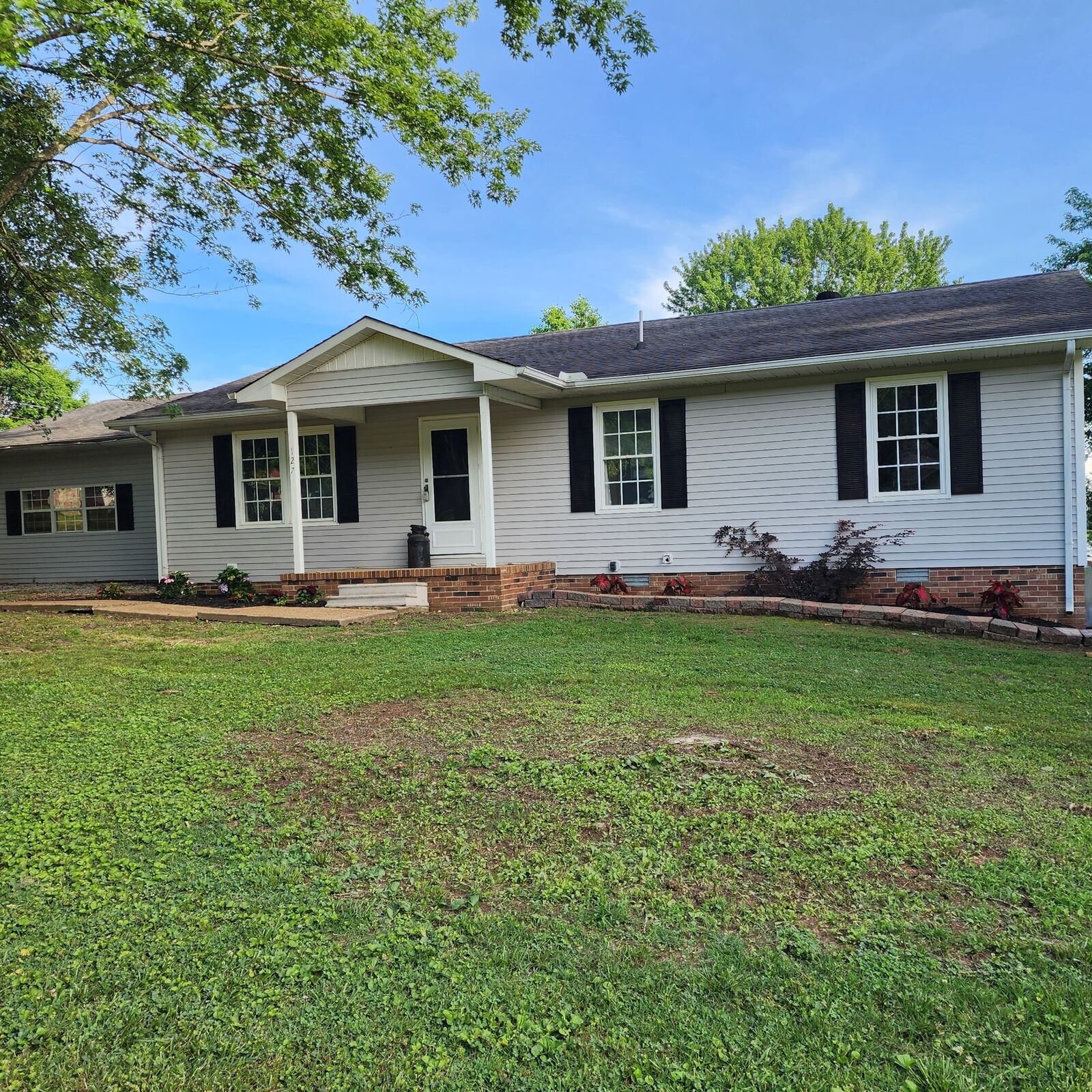 Property Photo:  127 Michael Cir  TN 38464 