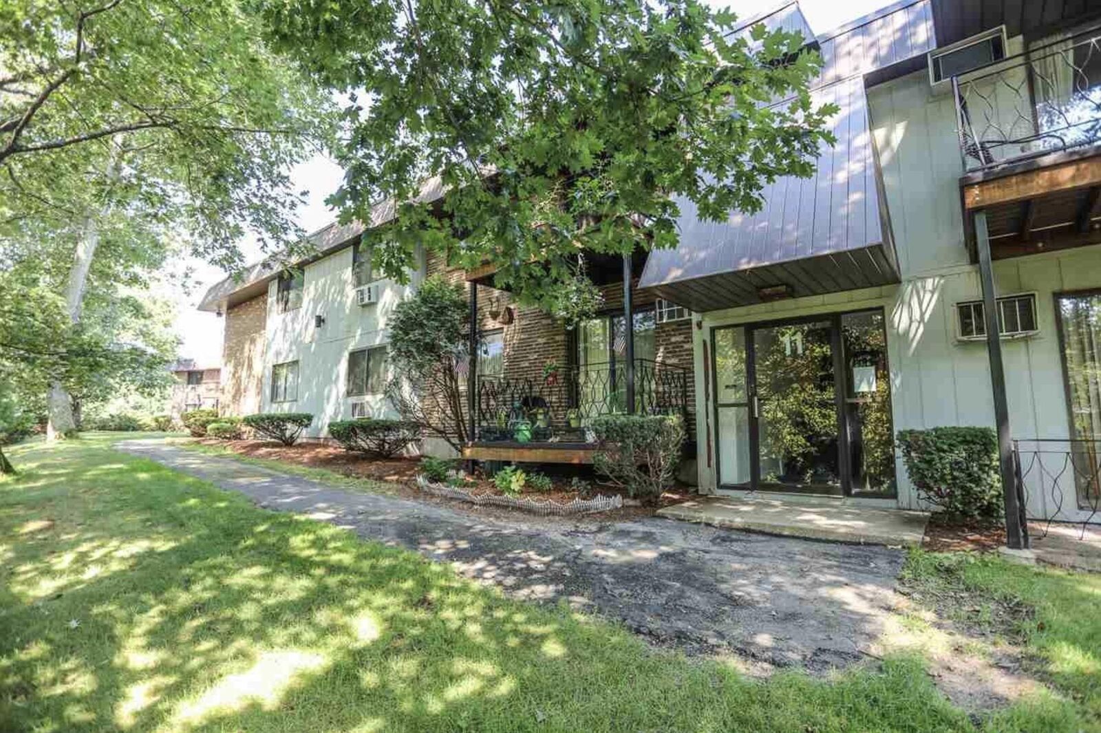 Property Photo: 11 Strawberry Bank Road NH 03062