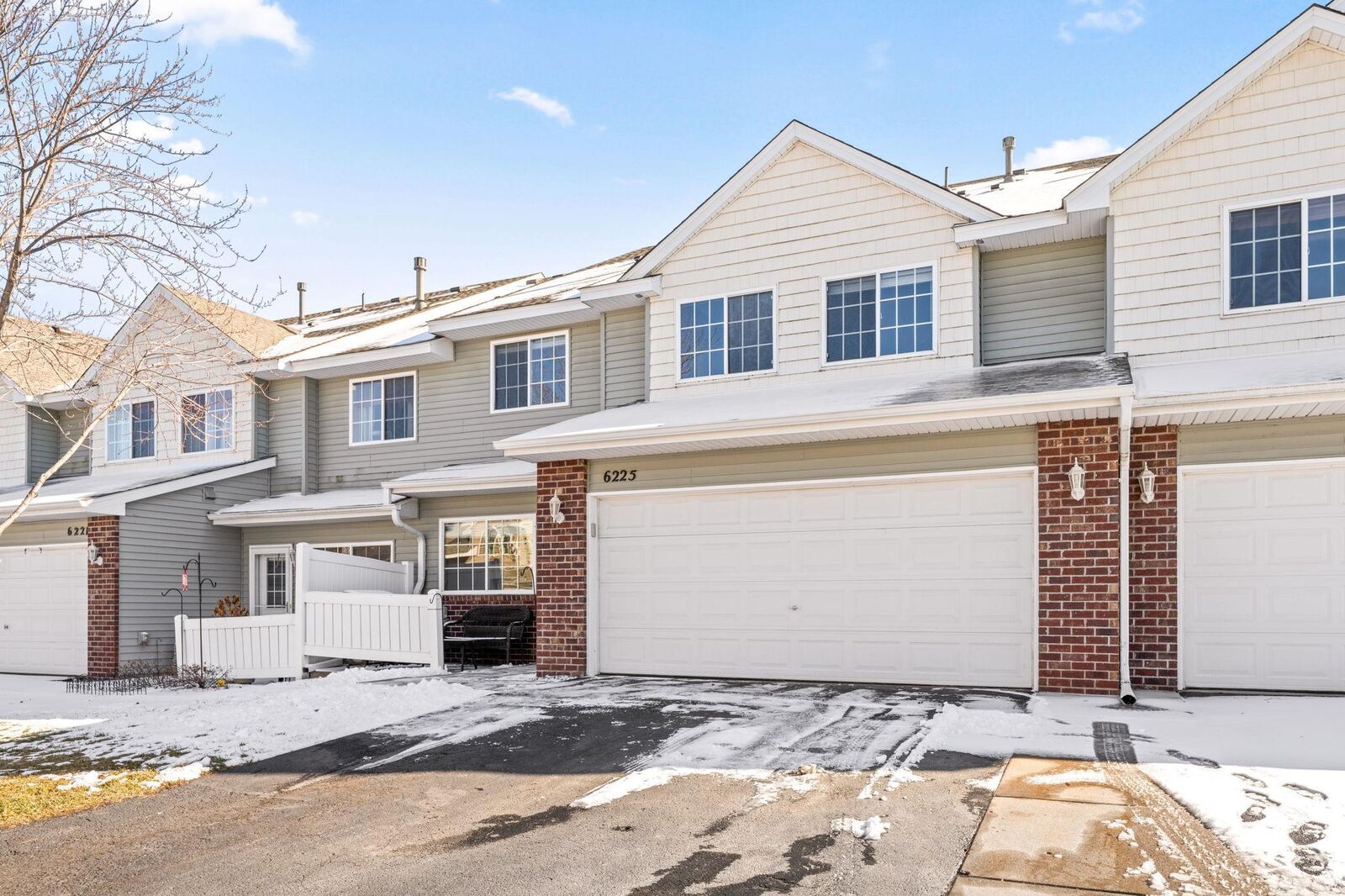 Property Photo:  6225 Maclynn Avenue NE  MN 55301 