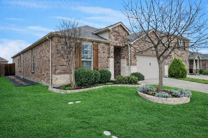 Property Photo: 3121 Walker Creek Drive TX 75068