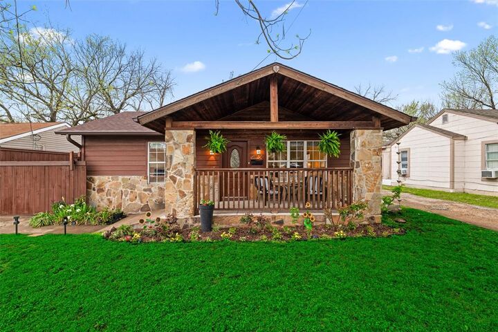 Photo de la propriété: 513 Ogden Avenue TX 75211