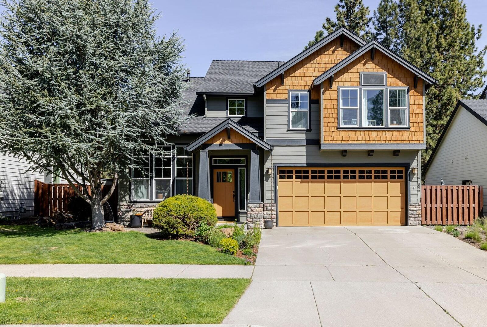 Property Photo:  61059 Snowberry Place  OR 97702 