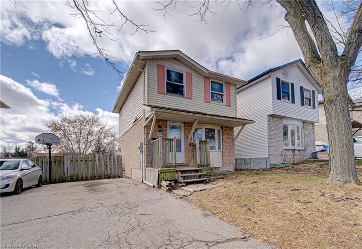 Photo de la propriété: 15 Carter Crescent ON N1R 7L9