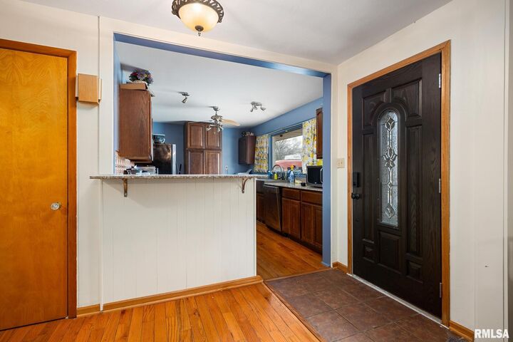 Property Photo:  2413 N Lehman Road  IL 61604 