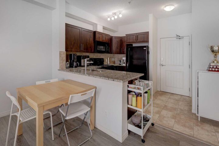 Property Photo:  1540 Sherwood Boulevard NW 1218  AB T3R 0K5 
