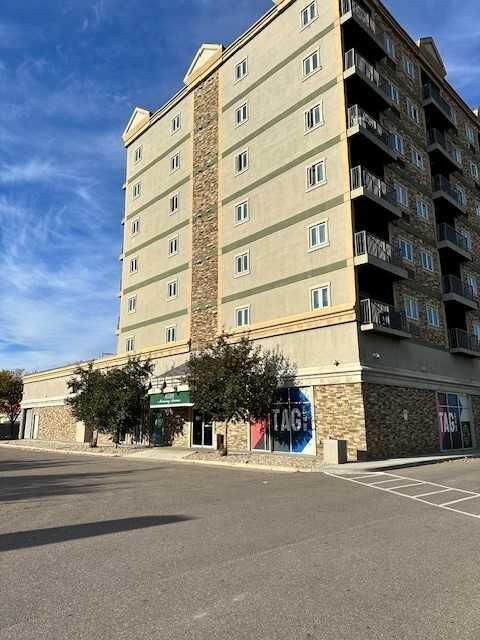 8528 Manning Avenue 515 — photo 1
