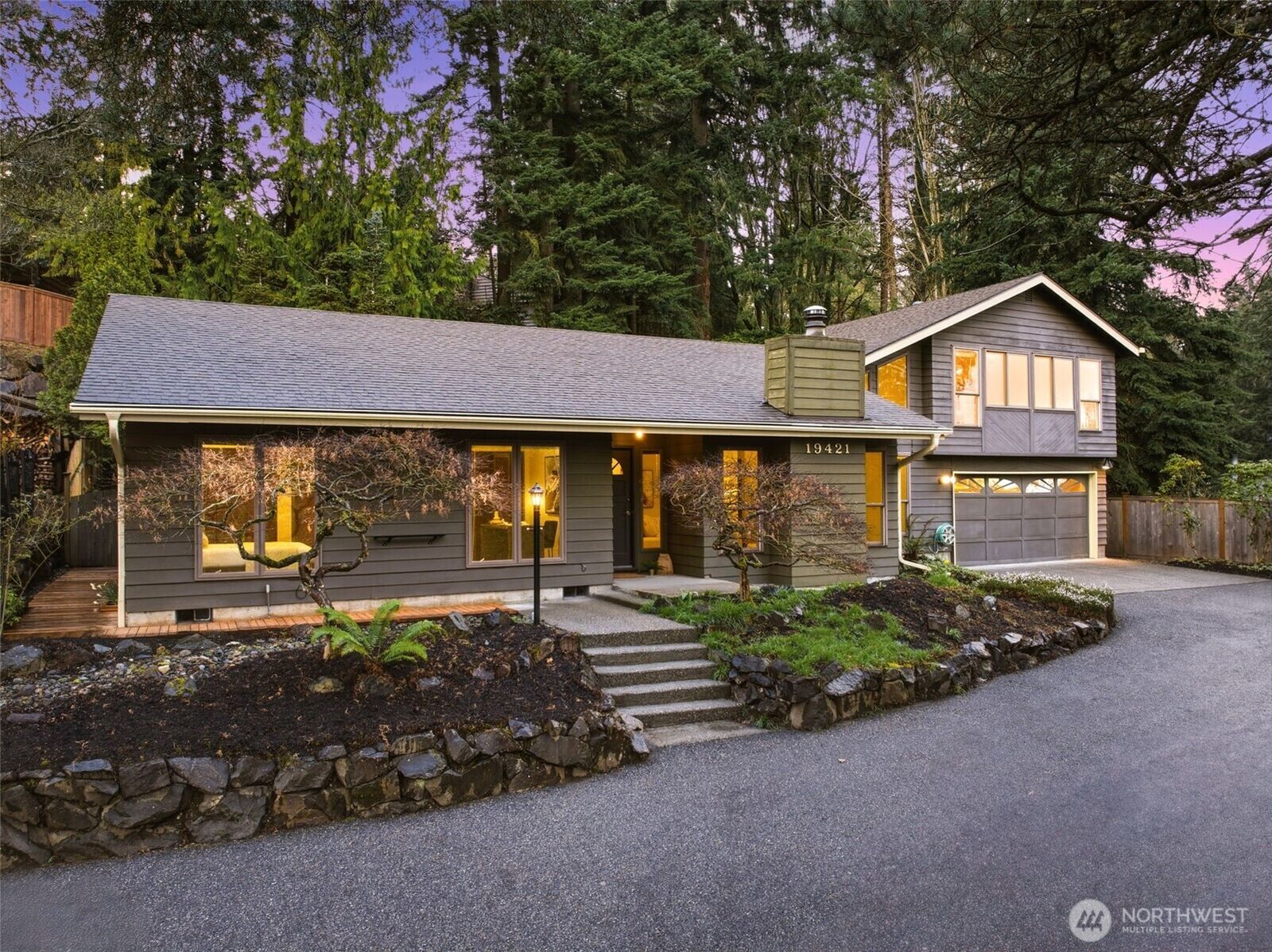 Property Photo:  19421  68th Avenue NE  WA 98028 