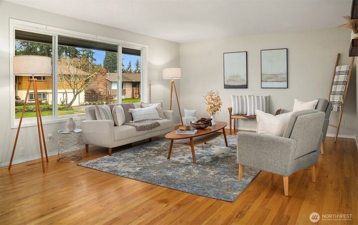 Property Photo:  20623  81st Avenue W  WA 98026 