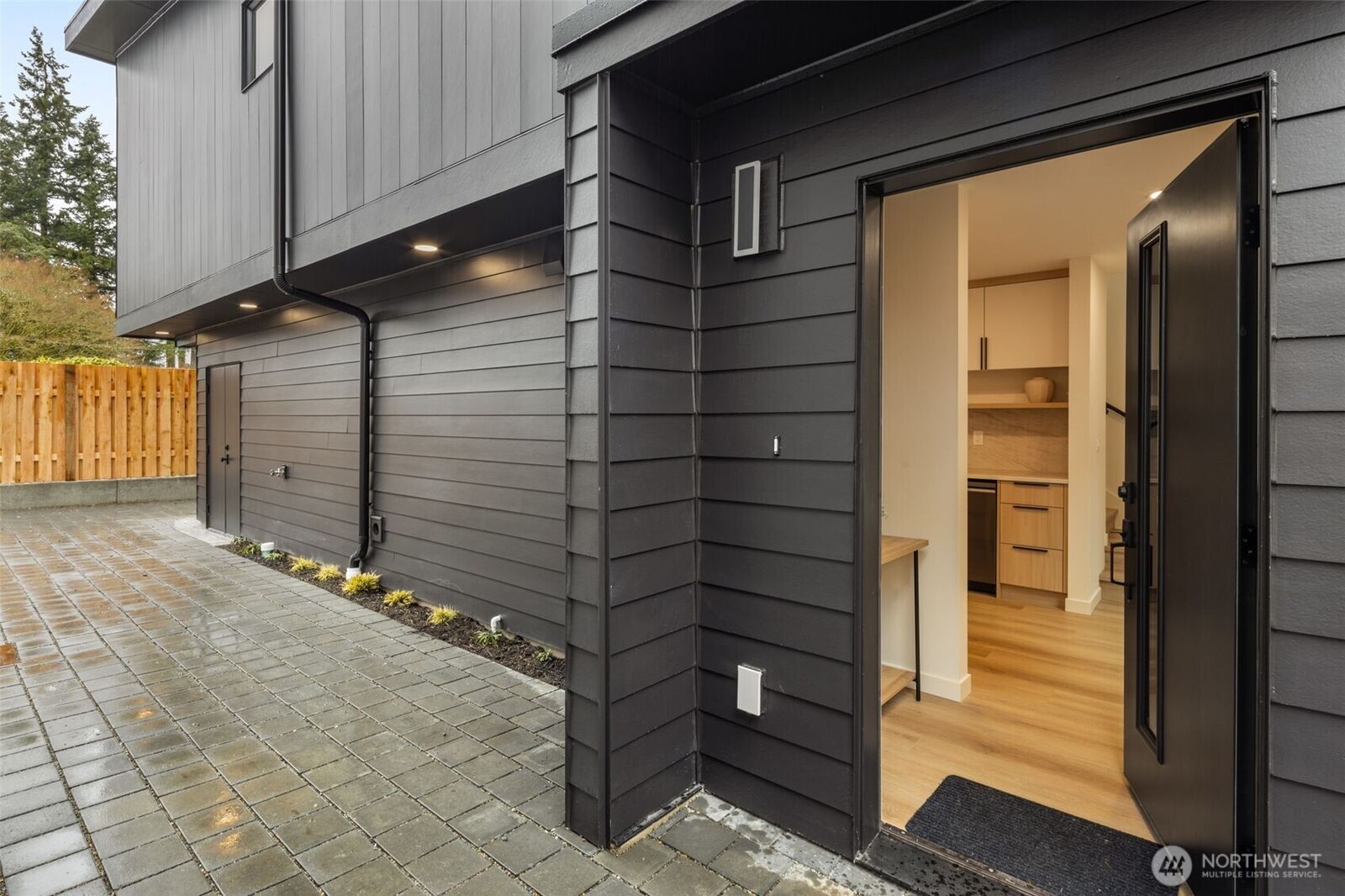 Property Photo:  14035  Densmore Avenue N  WA 98133 