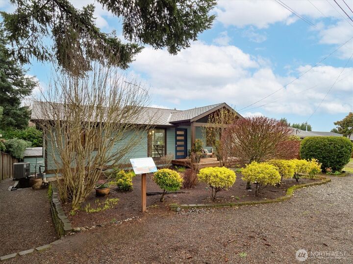 Property Photo:  11419 NE 90th Street  WA 98033 