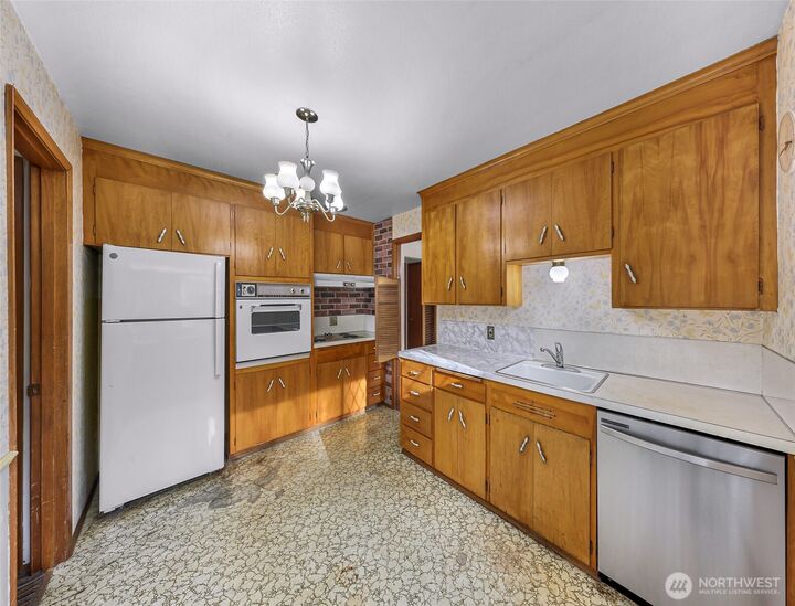 Property Photo: 9539 7th Avenue NW WA 98117