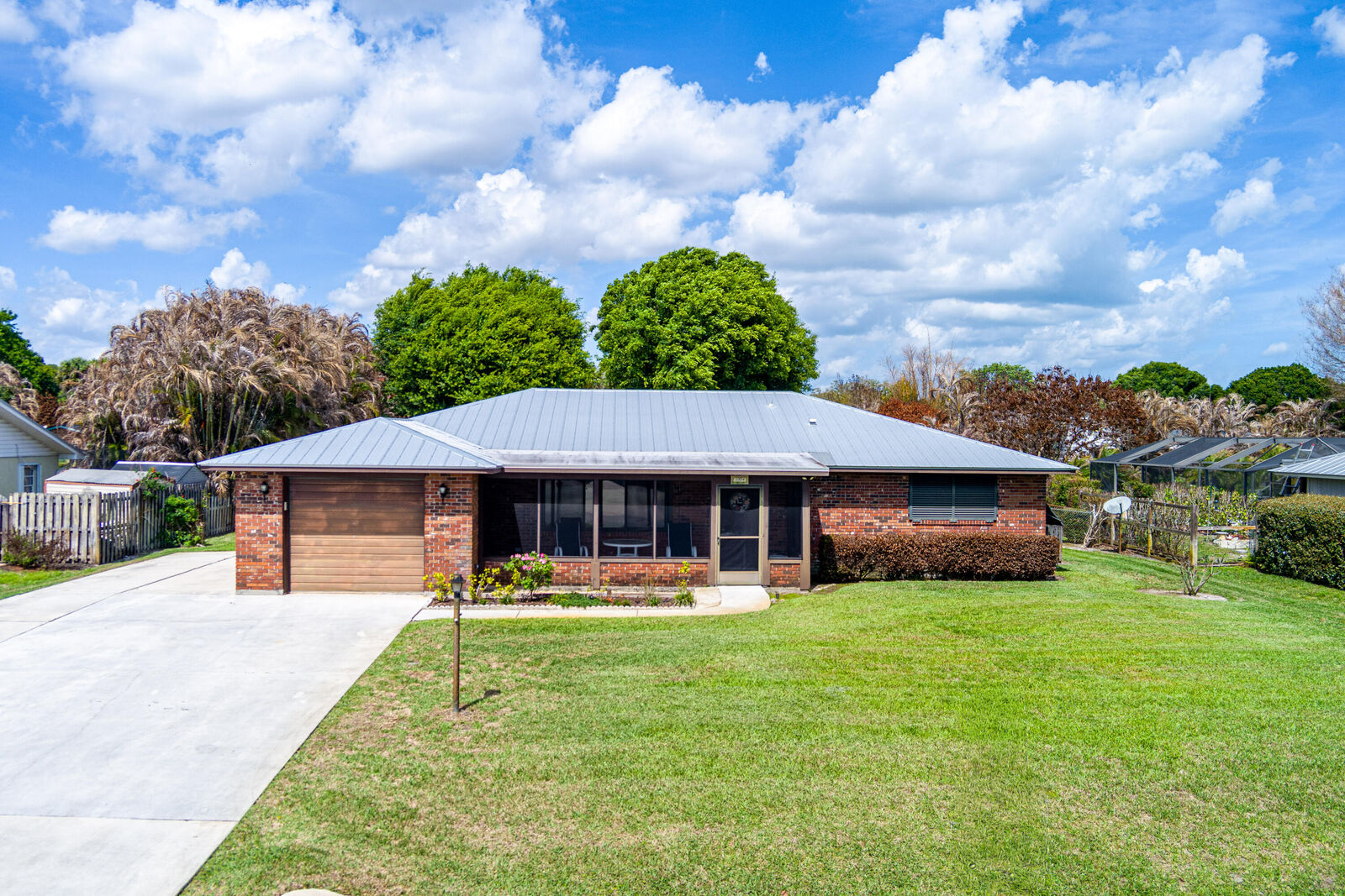 Property Photo: 1004 Egret Avenue FL 34982