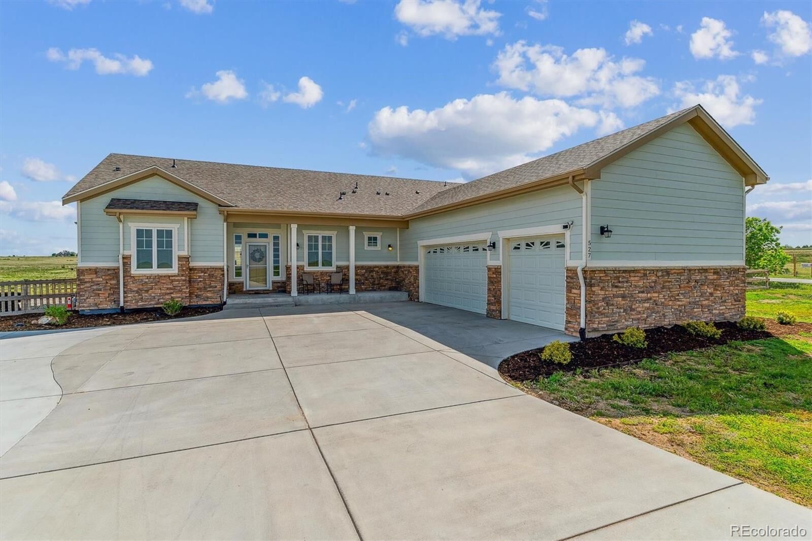 Property Photo:  527 Antelope Drive E  CO 80102 