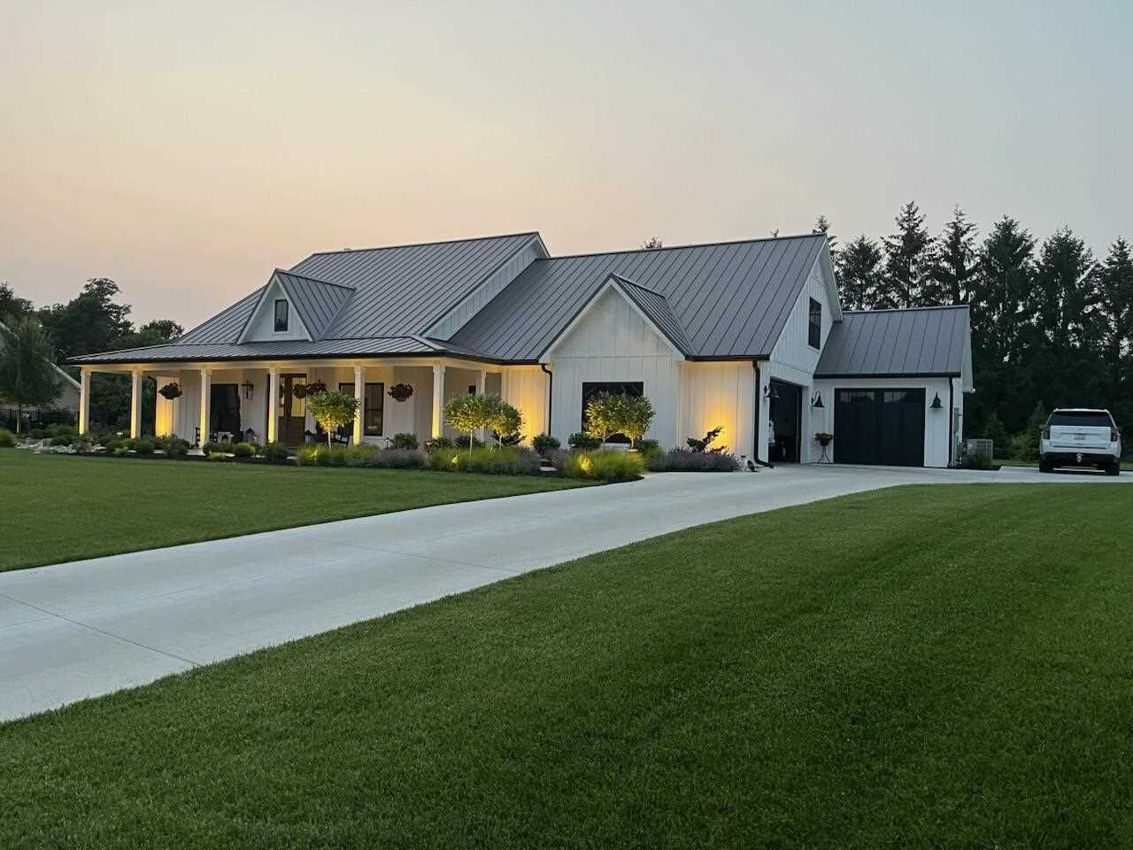 Property Photo:  2820 Honeysuckle Lane  IN 47374 