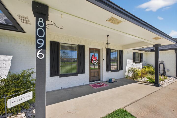 Property Photo:  8096 Rice Ln  TX 77705-8441 