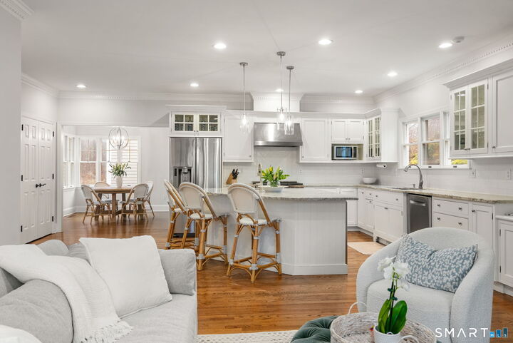 Property Photo:  9 Pepperbush Road  CT 06883 