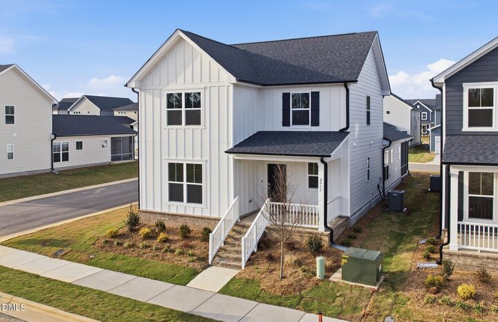 Property Photo:  2917 Horse Rein Place  NC 27592 