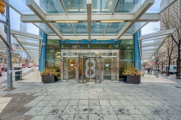 Property Photo:  8 The Esplanade N/A 3506  ON M5E 0A6 