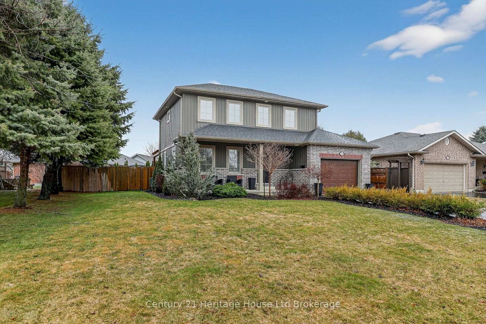 Property Photo: 36 Windemere Avenue ON N4G 5M9