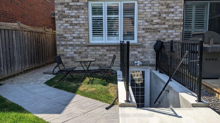 Property Photo:  1070 Gorham Way Ll  ON L9T 6N7 