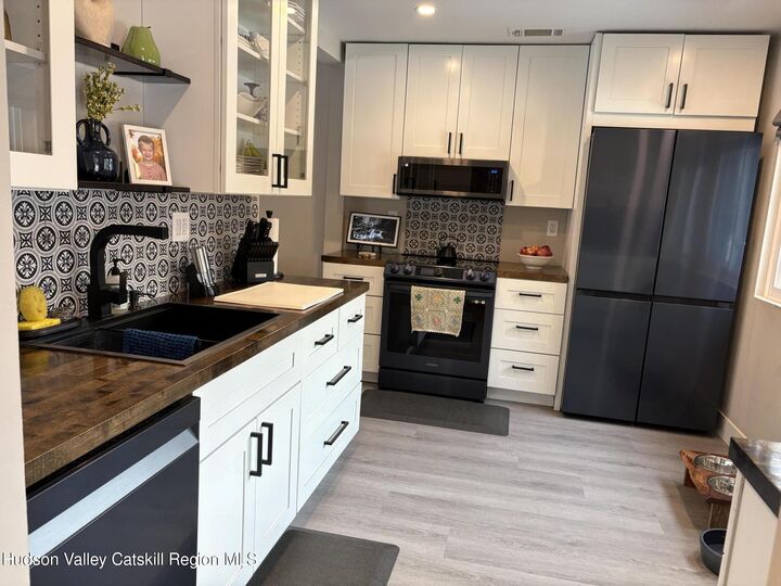 Property Photo:  204 Village  NY 12401 