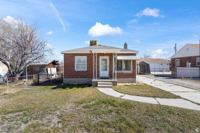 Property Photo: 4911 S 3535 W UT 84129