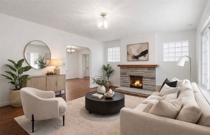 Property Photo:  240 Ridgewood Ave  PA 15229 