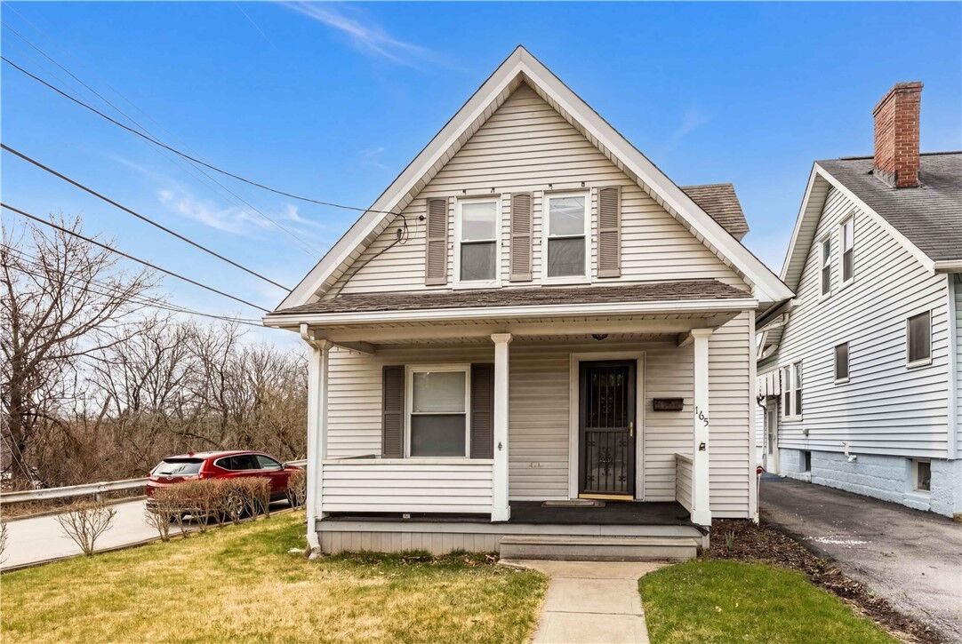 Property Photo:  165 Beram Ave  PA 15017 