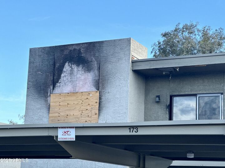 Property Photo:  2825 E Paradise Lane  AZ 85032 