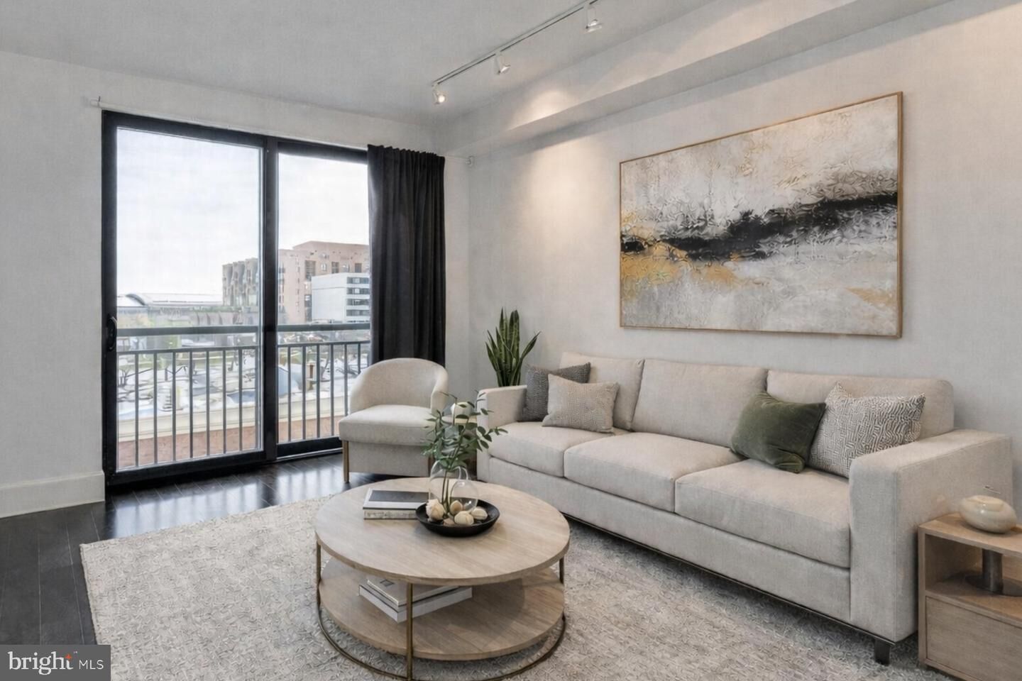 Property Photo:  1011 M Street NW 606  DC 20001 