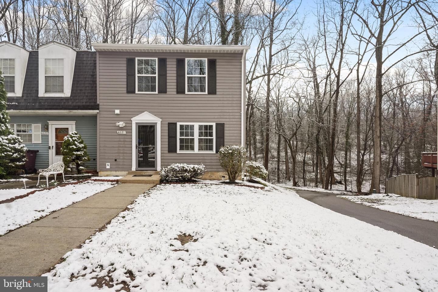 Property Photo:  6021 Applegarth Place  MD 20743 