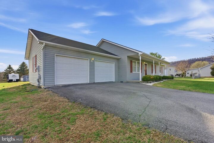 Property Photo: 239 McGill Drive WV 25420