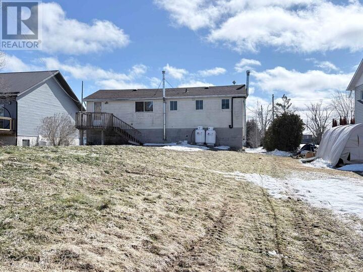 Property Photo:  268 McGuire Beach Road  ON K0M 2B0 