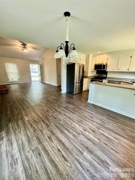 Property Photo:  2423 Emstead Court  NC 28210 