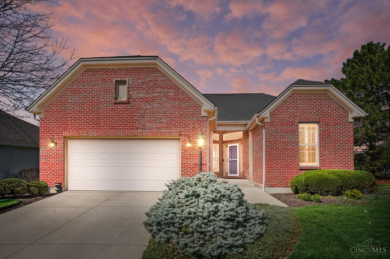 Property Photo:  8338 Jeannes Creek Lane  OH 45069 