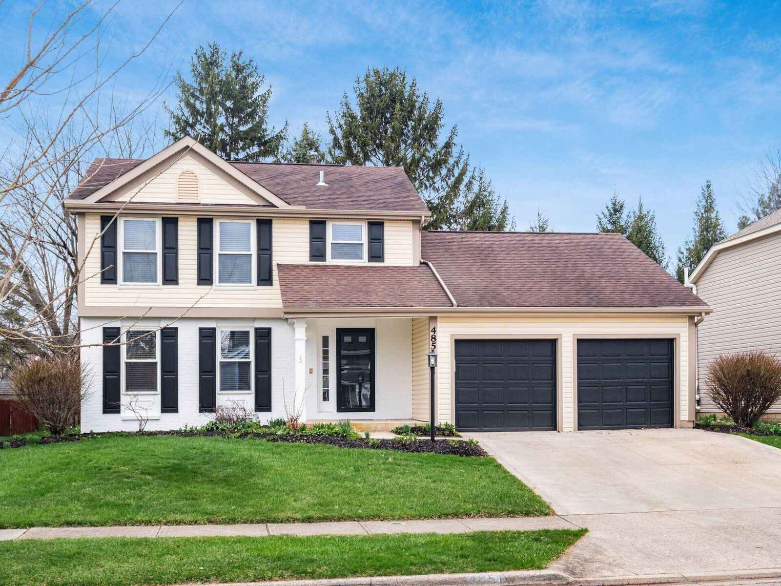 Property Photo:  4851 Leybourne Drive  OH 43026 