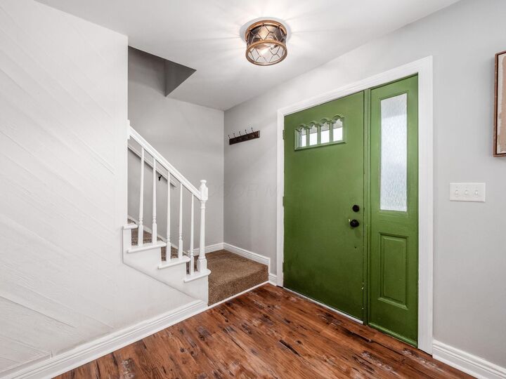 Property Photo:  102 Warwood Drive  OH 43023 