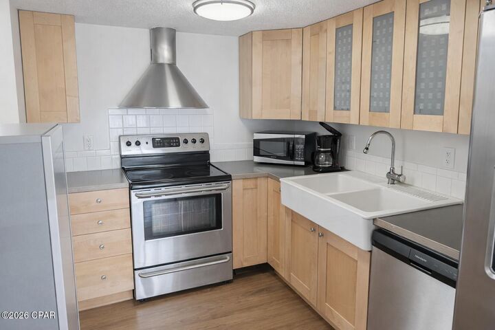 Property Photo:  101 Old Ferry Road 4C  FL 32579 